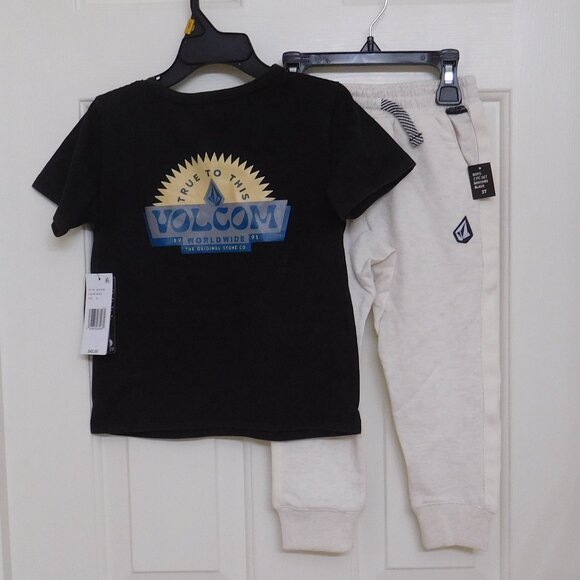 NWT 2pc Volcom Black True To This Shirt & Beige Joggers Set sz 3t - Picture 2 of 2